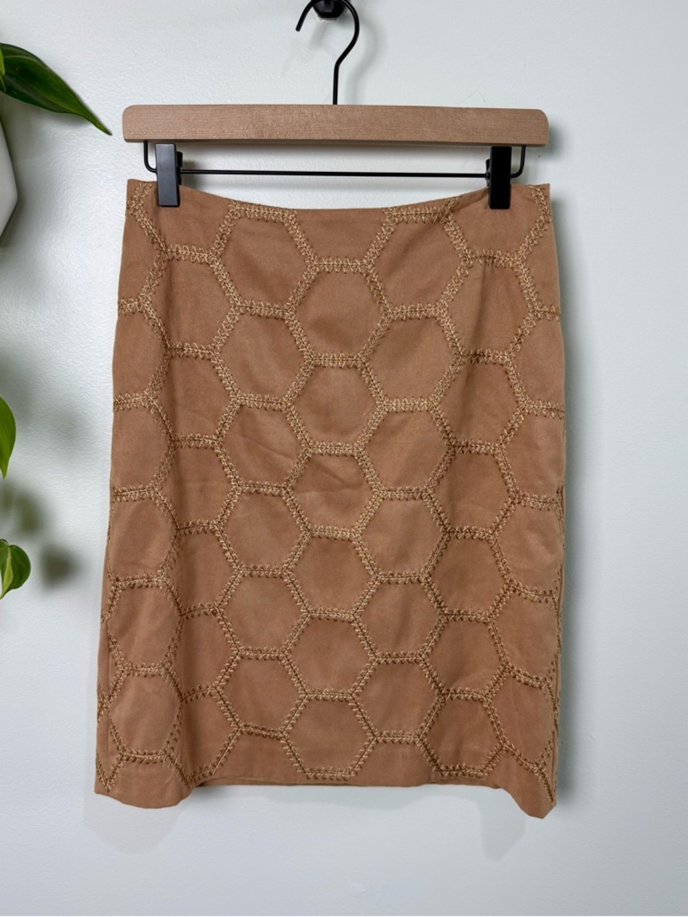 RARE Vintage Lillie Rubin Tan Hexagon Pencil Skirt Honeycomb Vegan Suede Size 2